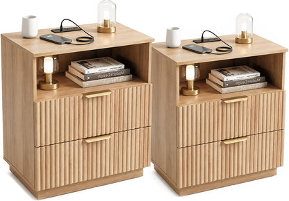CHYANMOO® Natural Oak Nightstand with Charging Station Small Side Table End Table for Bedroom